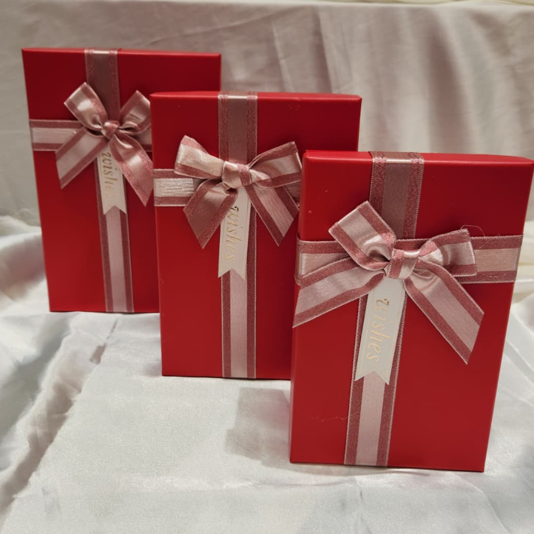 Rectangle red gift box | Gift Hamper