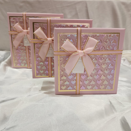 Square pink with hearts gift box | Gift Hamper